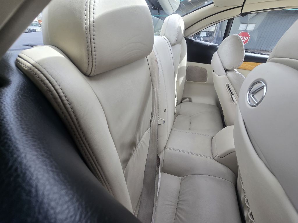 2002 Lexus SC Image 16
