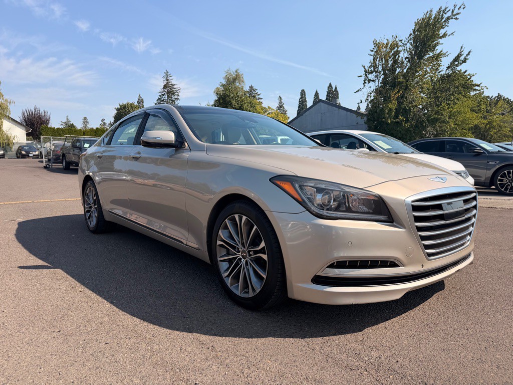 2015 Hyundai Genesis Image 4