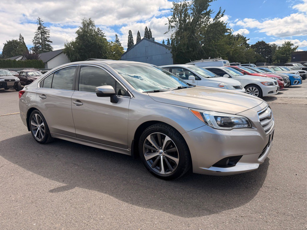 2015 Subaru Legacy Image 4