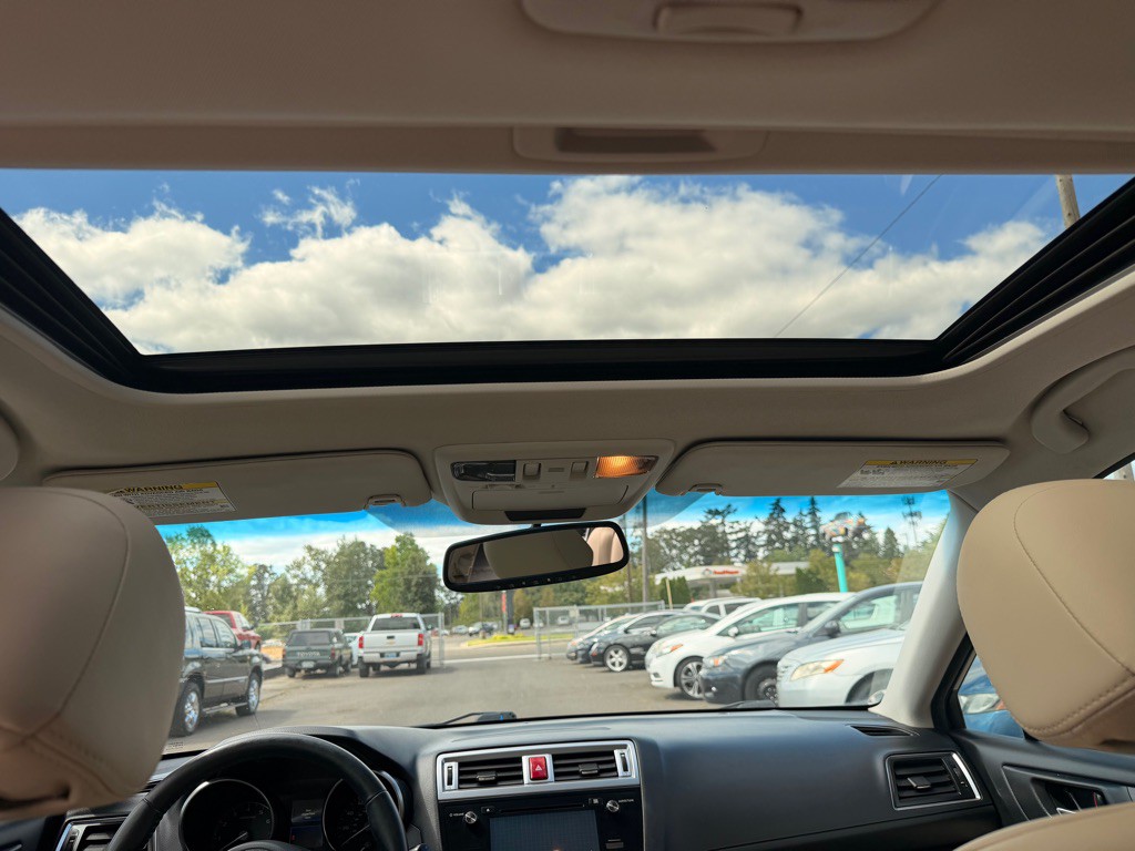 2015 Subaru Legacy Image 8