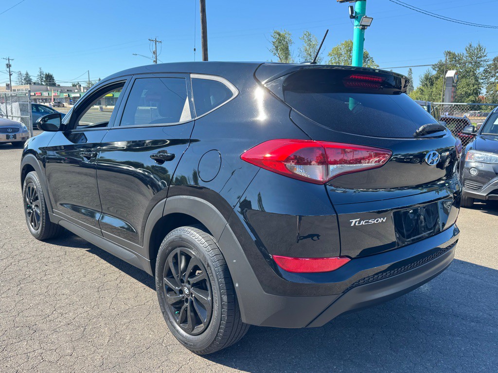 2016 Hyundai Tucson Image 2