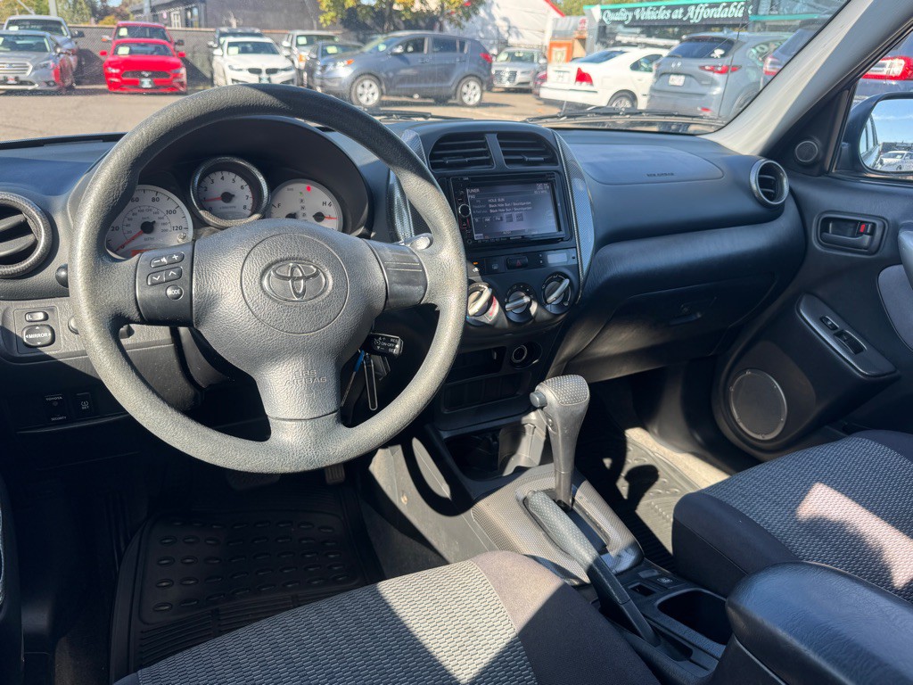 2004 Toyota Rav4 Image 10