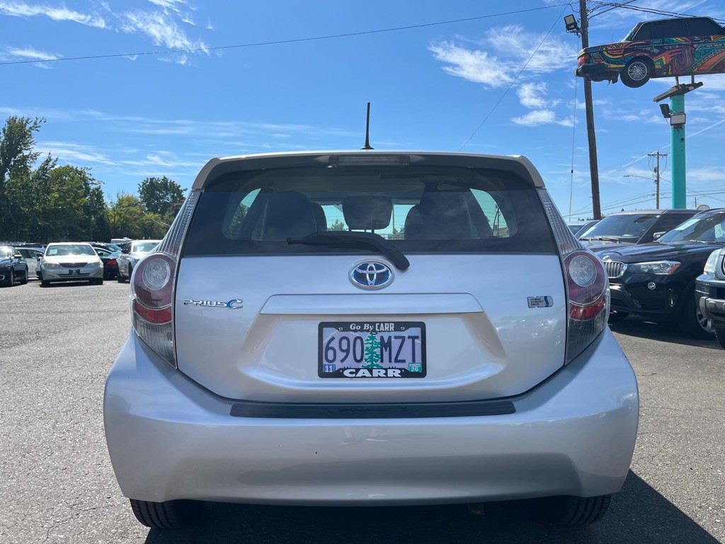 2012 Toyota Prius Image 3
