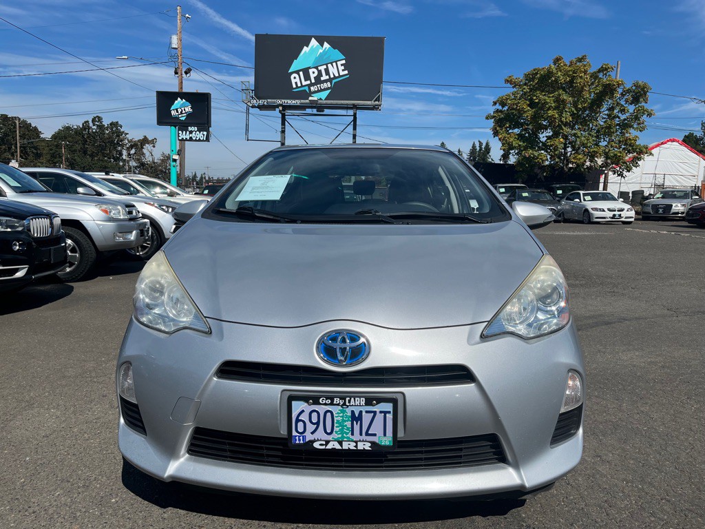 2012 Toyota Prius Image 6