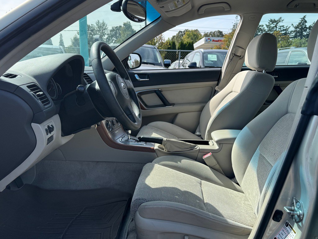2005 Subaru Legacy Image 7
