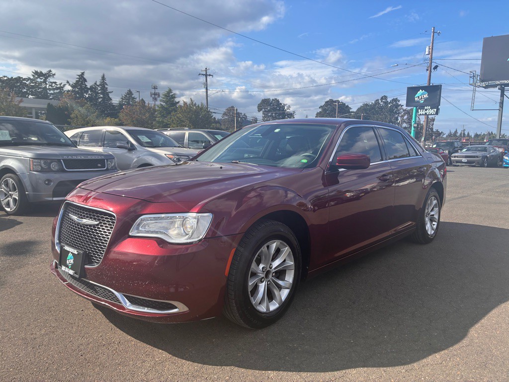 2016 Chrysler 300 Image 1