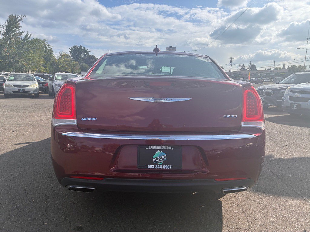 2016 Chrysler 300 Image 3
