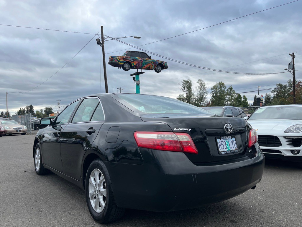 2009 Toyota Camry Image 2