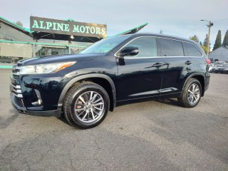 Image for 2017 Toyota Highlander SE ID: 7687836