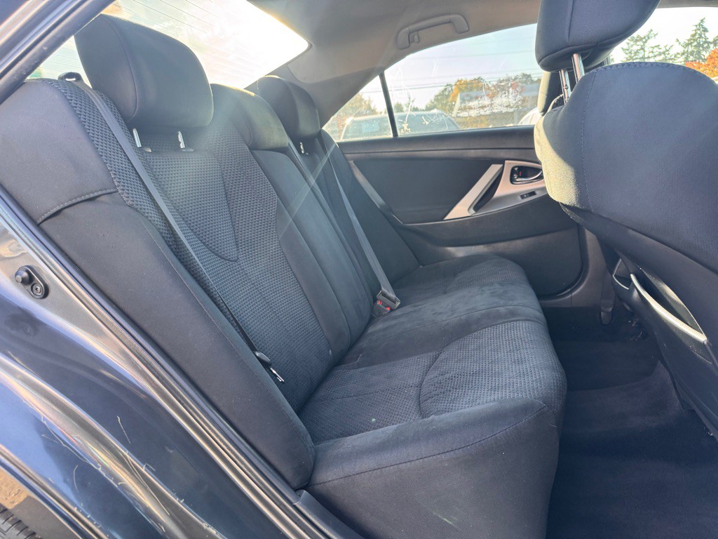 2011 Toyota Camry Image 10