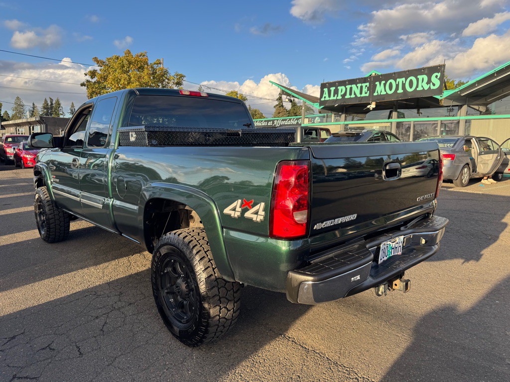 2003 Chevrolet Silverado 1500 Image 3