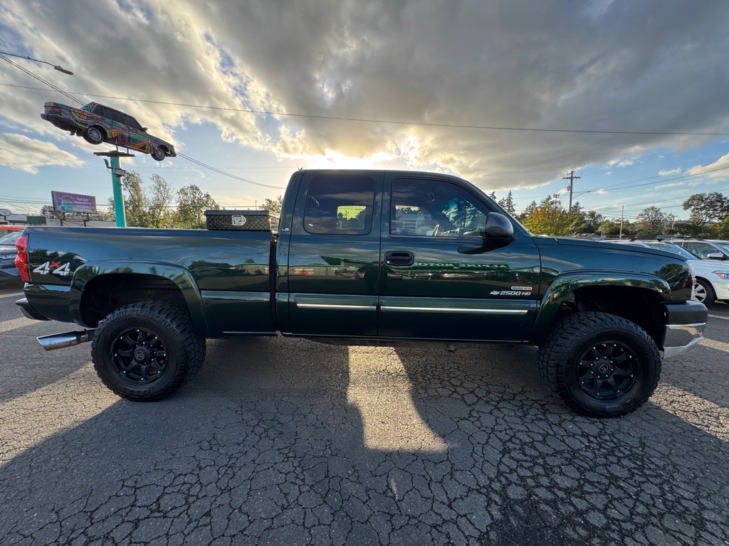2003 Chevrolet Silverado 1500 Image 6