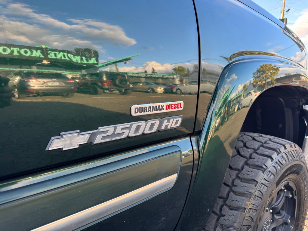 2003 Chevrolet Silverado 1500 Image 8