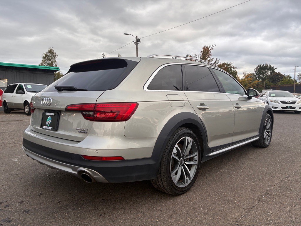 2017 Audi A4 Image 4