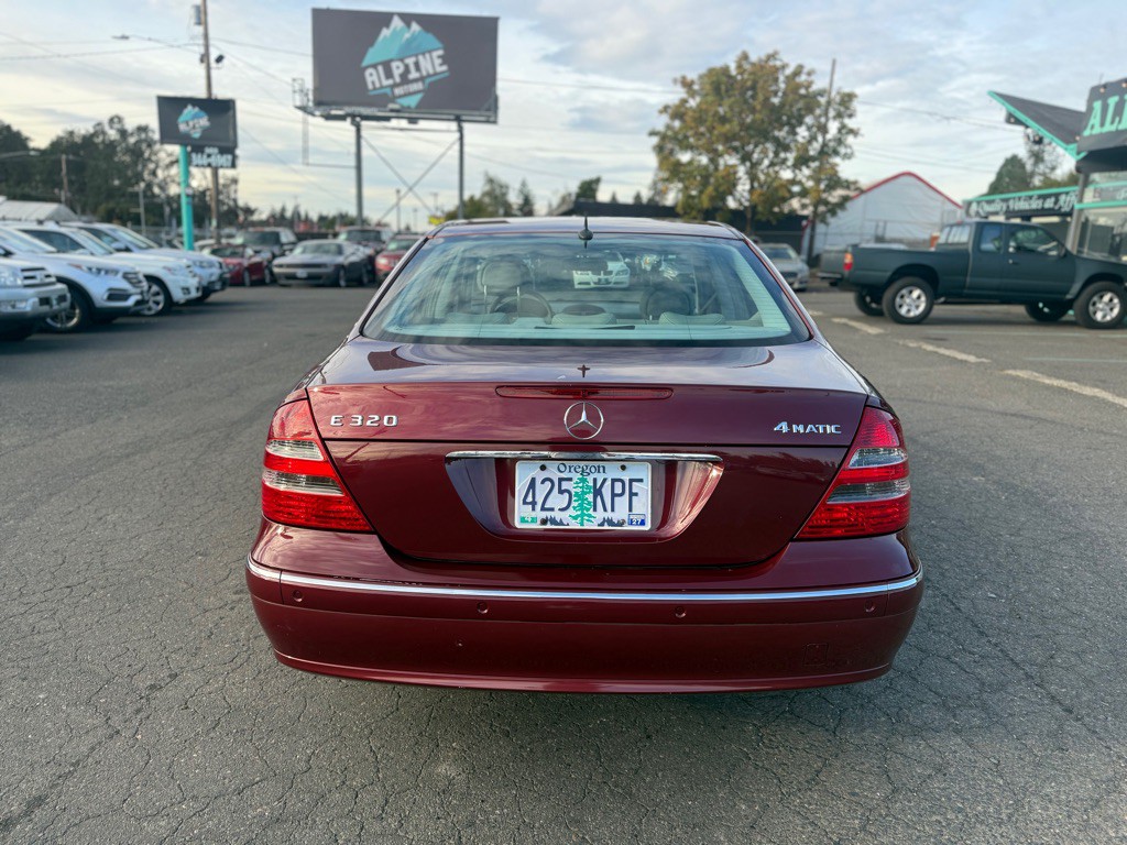 2004 Mercedes-Benz E-Class Image 4