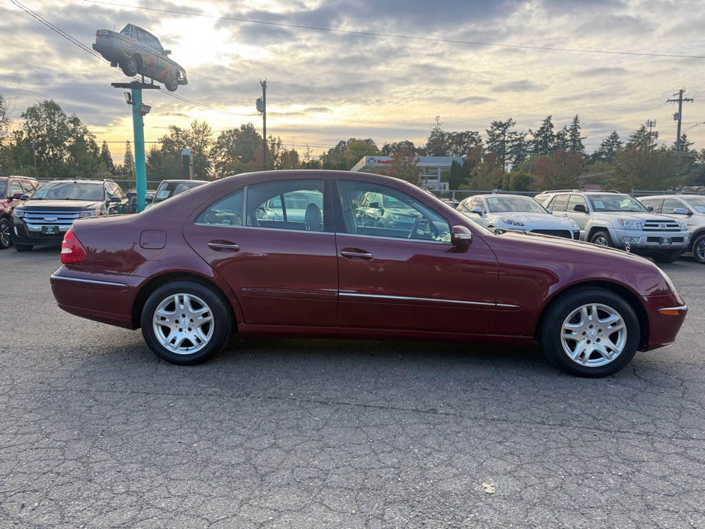 2004 Mercedes-Benz E-Class Image 6