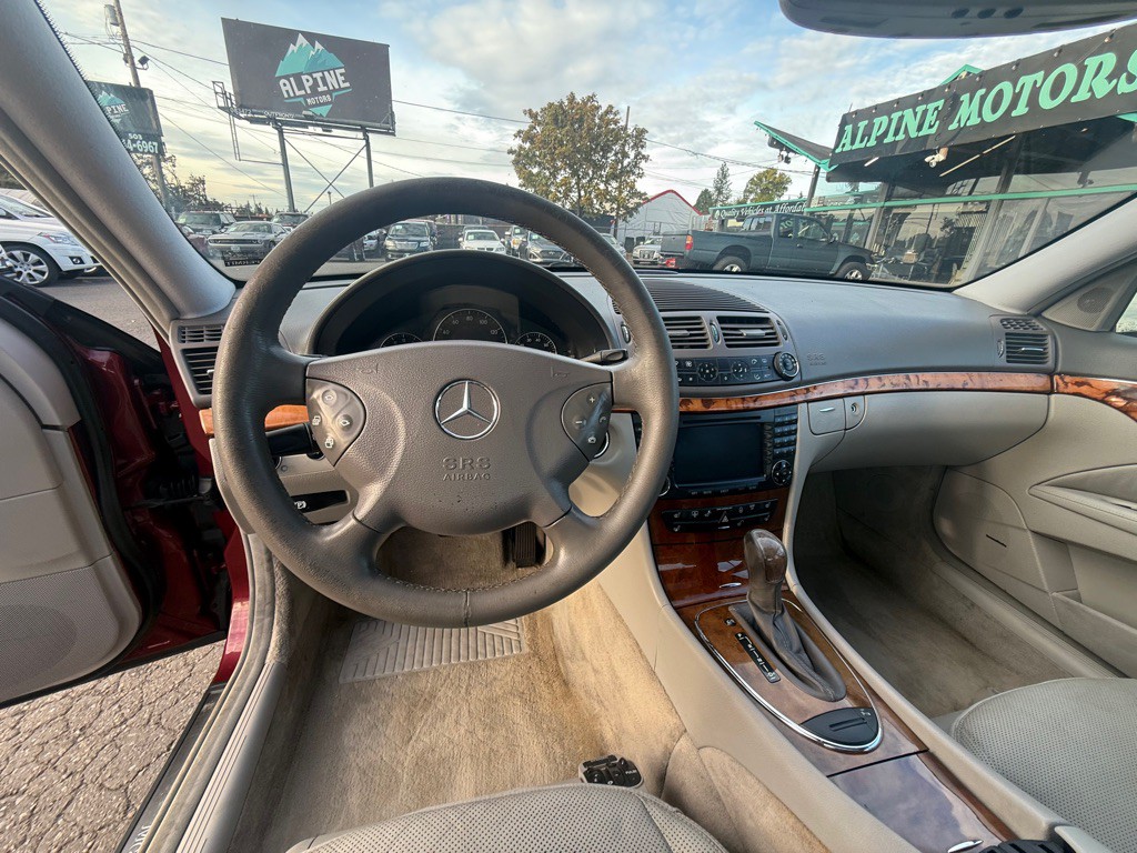 2004 Mercedes-Benz E-Class Image 10