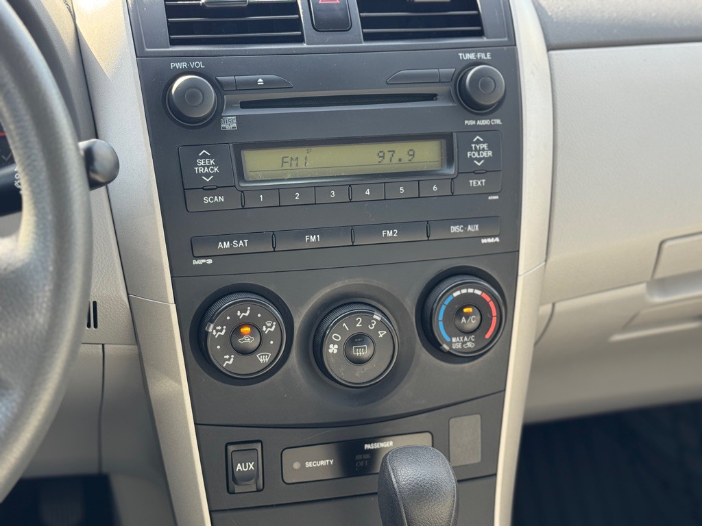 2009 Toyota Corolla Image 12