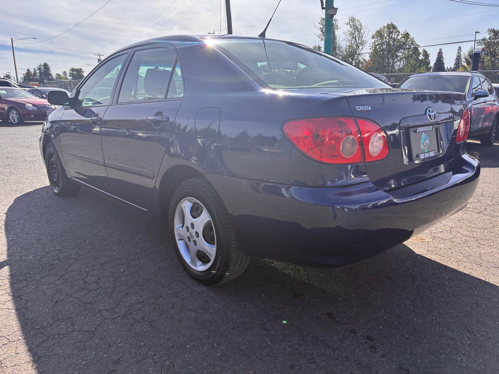 2005 Toyota Corolla Image 2