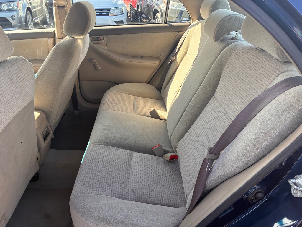 2005 Toyota Corolla Image 9