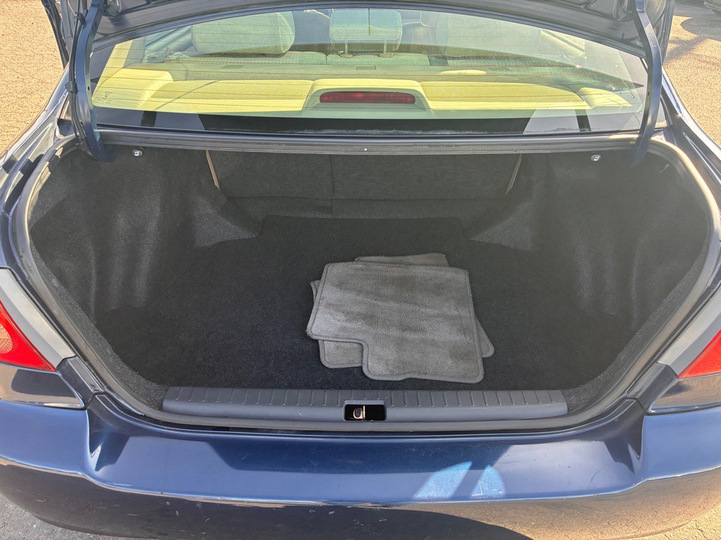 2005 Toyota Corolla Image 10