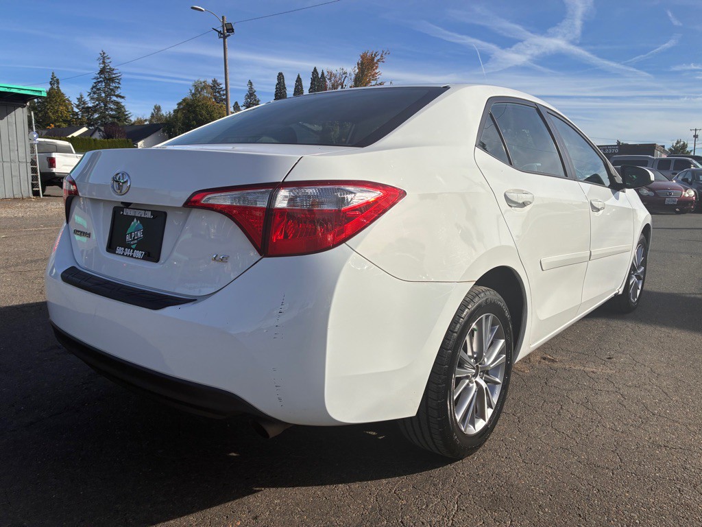 2015 Toyota Corolla Image 4