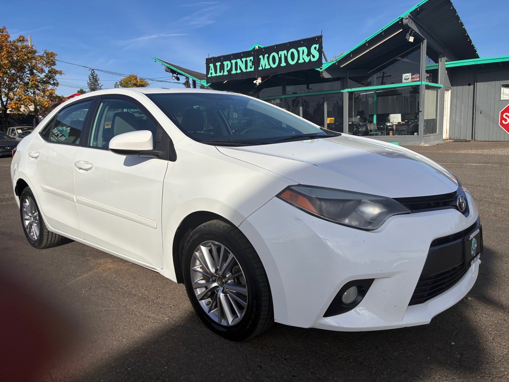 2015 Toyota Corolla Image 5