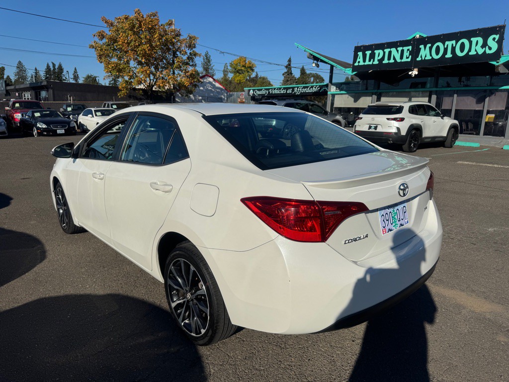 2018 Toyota Corolla Image 3