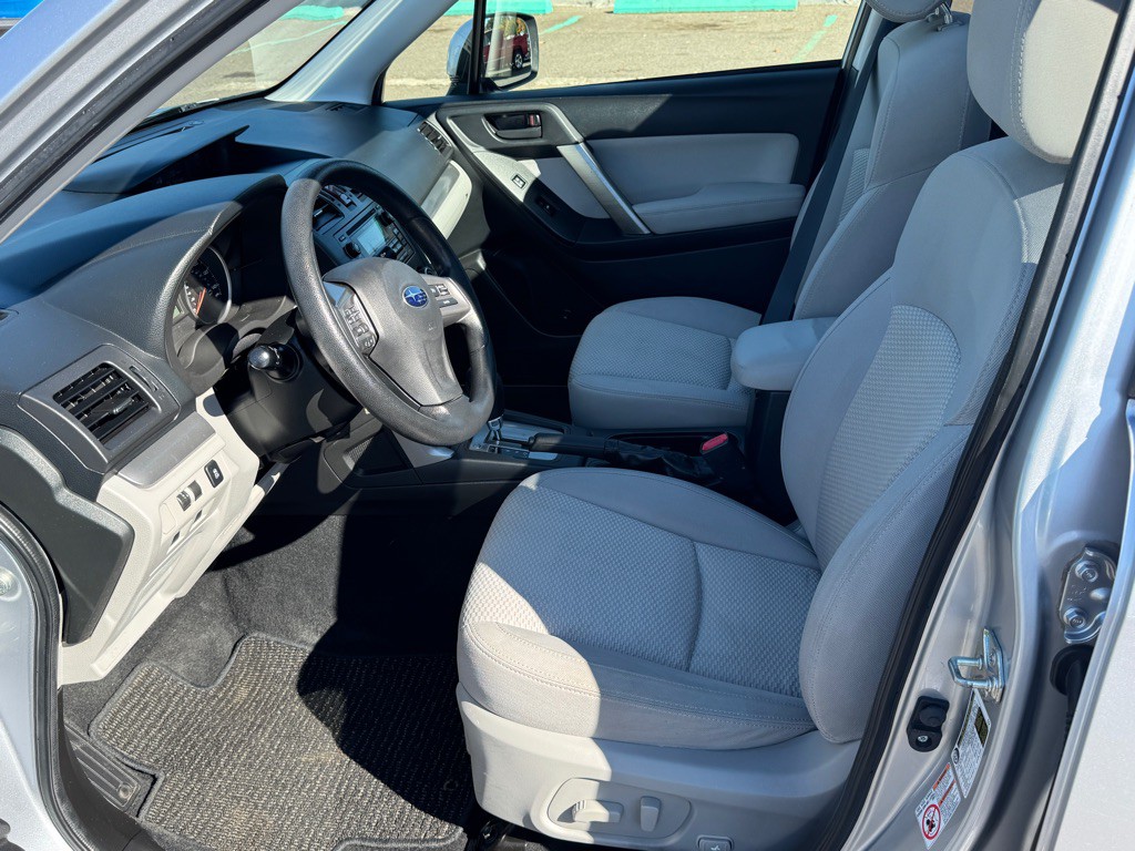 2014 Subaru Forester Image 8