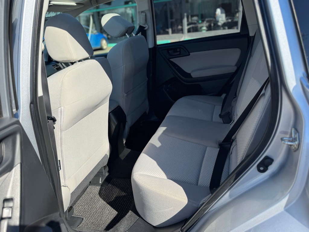 2014 Subaru Forester Image 9