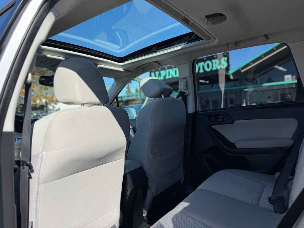 2014 Subaru Forester Image 10