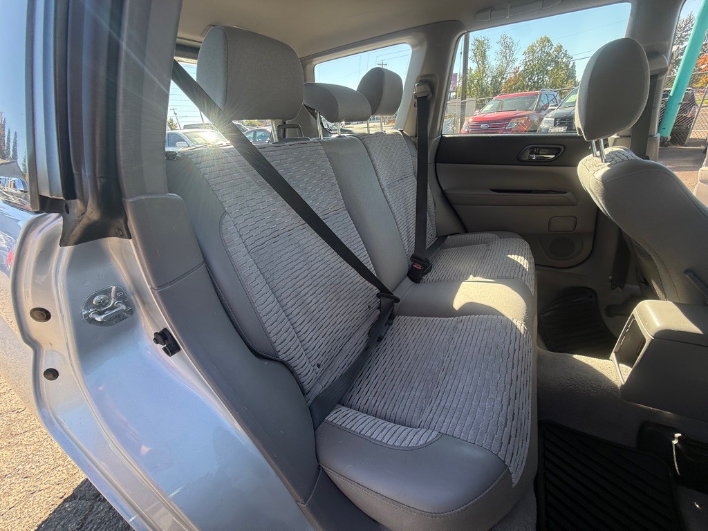 2003 Subaru Forester Image 16