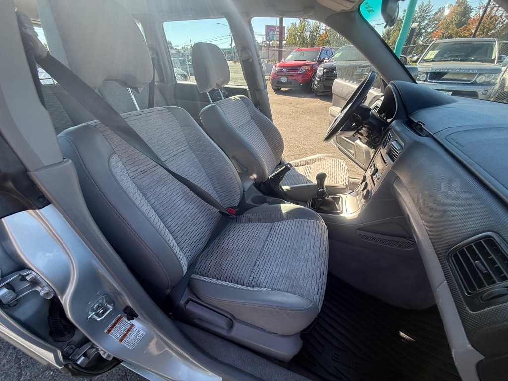 2003 Subaru Forester Image 18