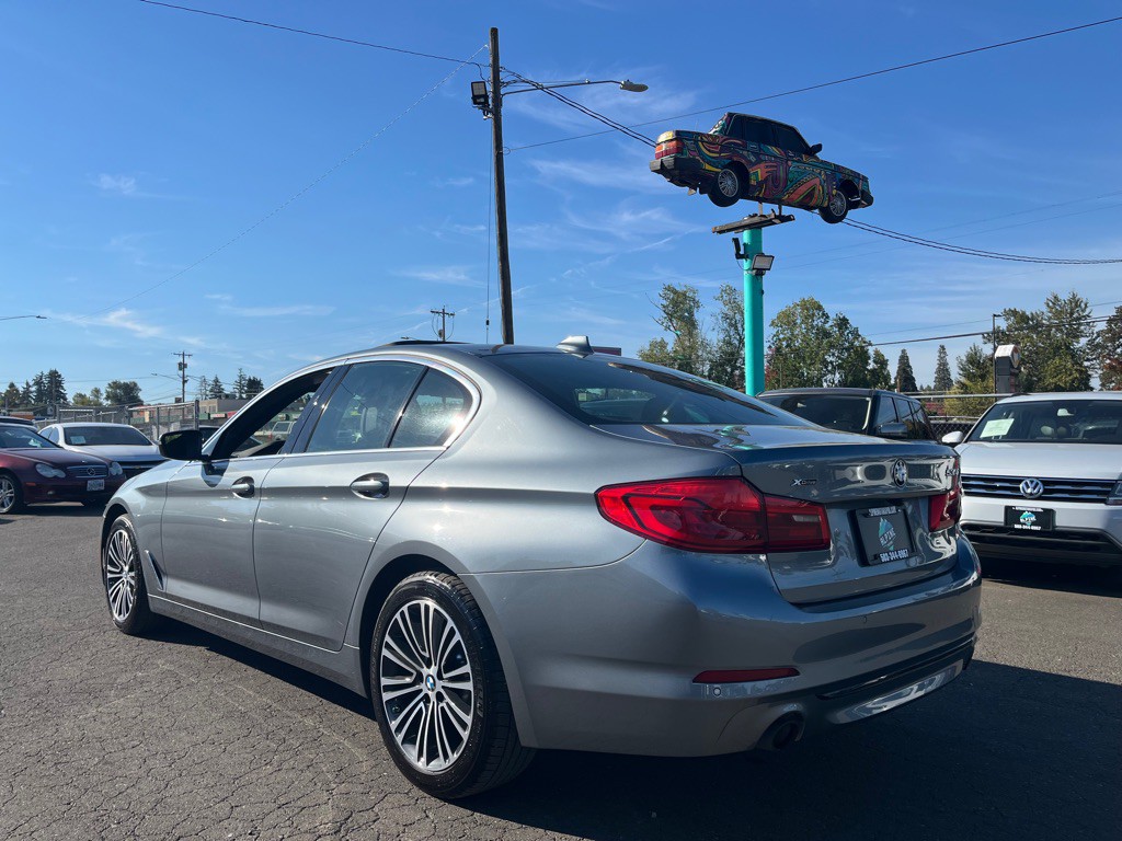 2019 BMW 5 Series Image 2