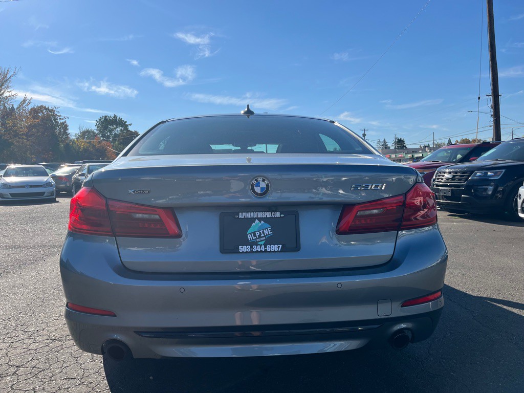 2019 BMW 5 Series Image 3