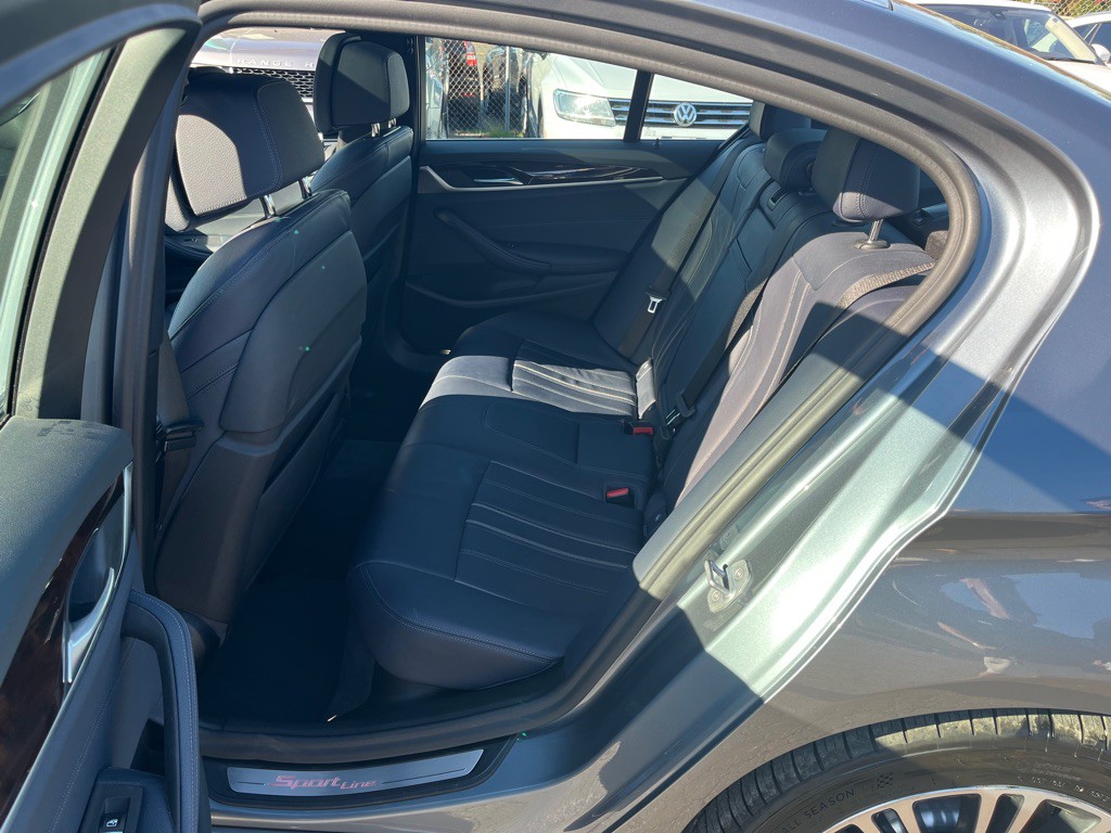 2019 BMW 5 Series Image 8