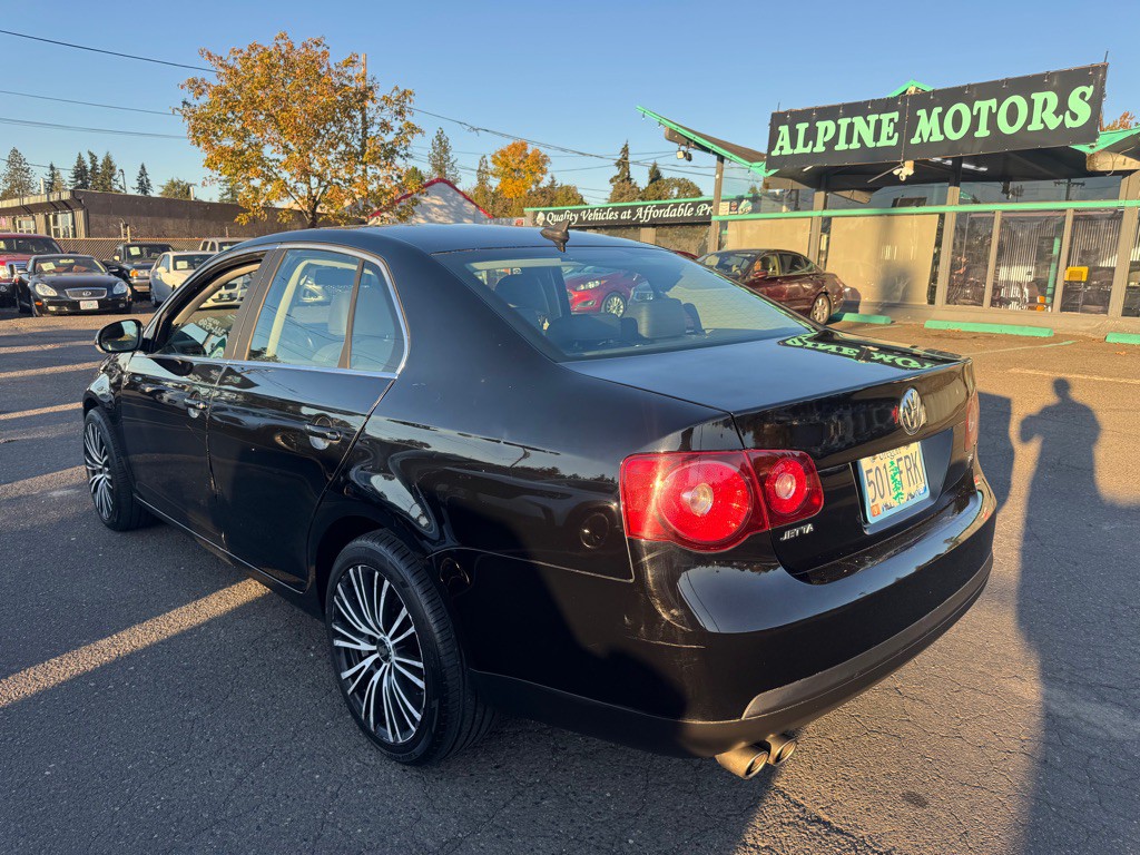 2008 Volkswagen Jetta Image 2