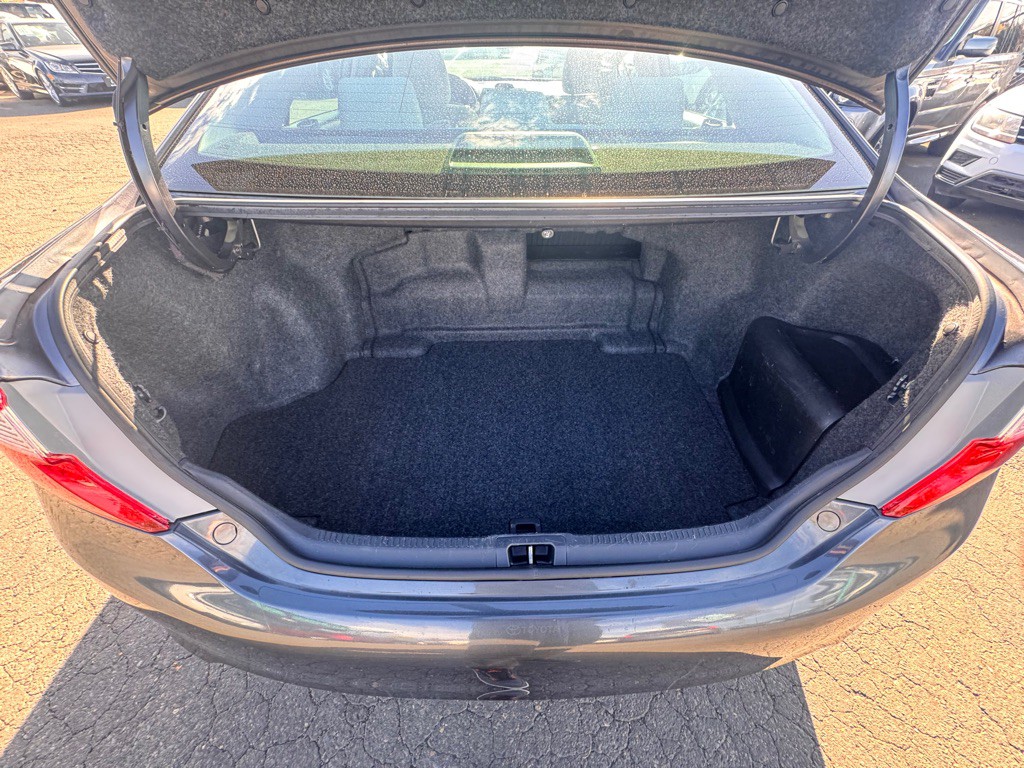 2014 Toyota Camry Image 12