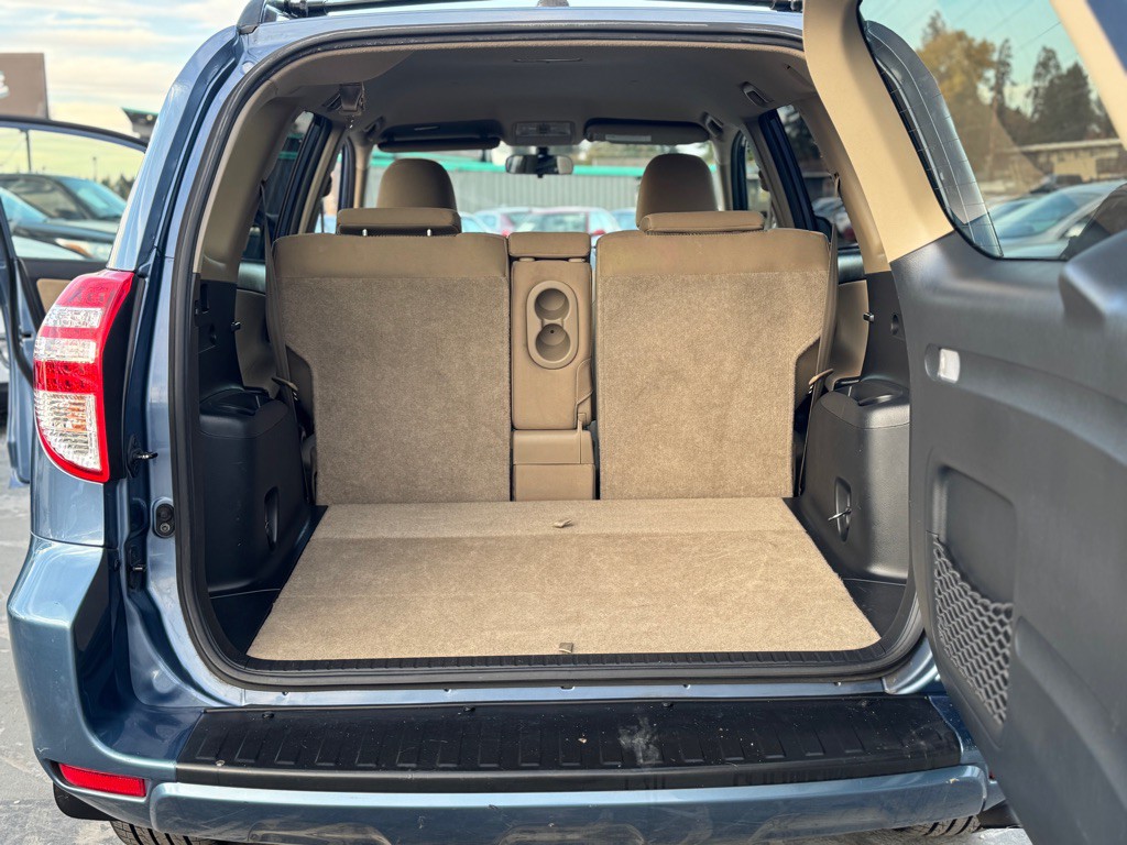 2010 Toyota Rav4 Image 13