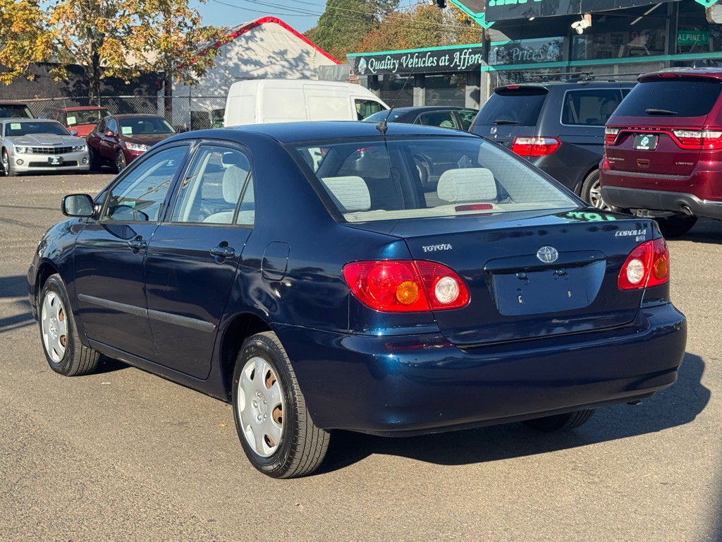 2004 Toyota Corolla Image 2