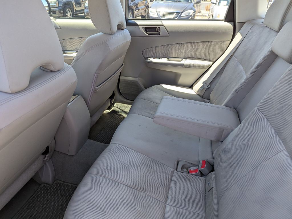 2009 Subaru Forester Image 11