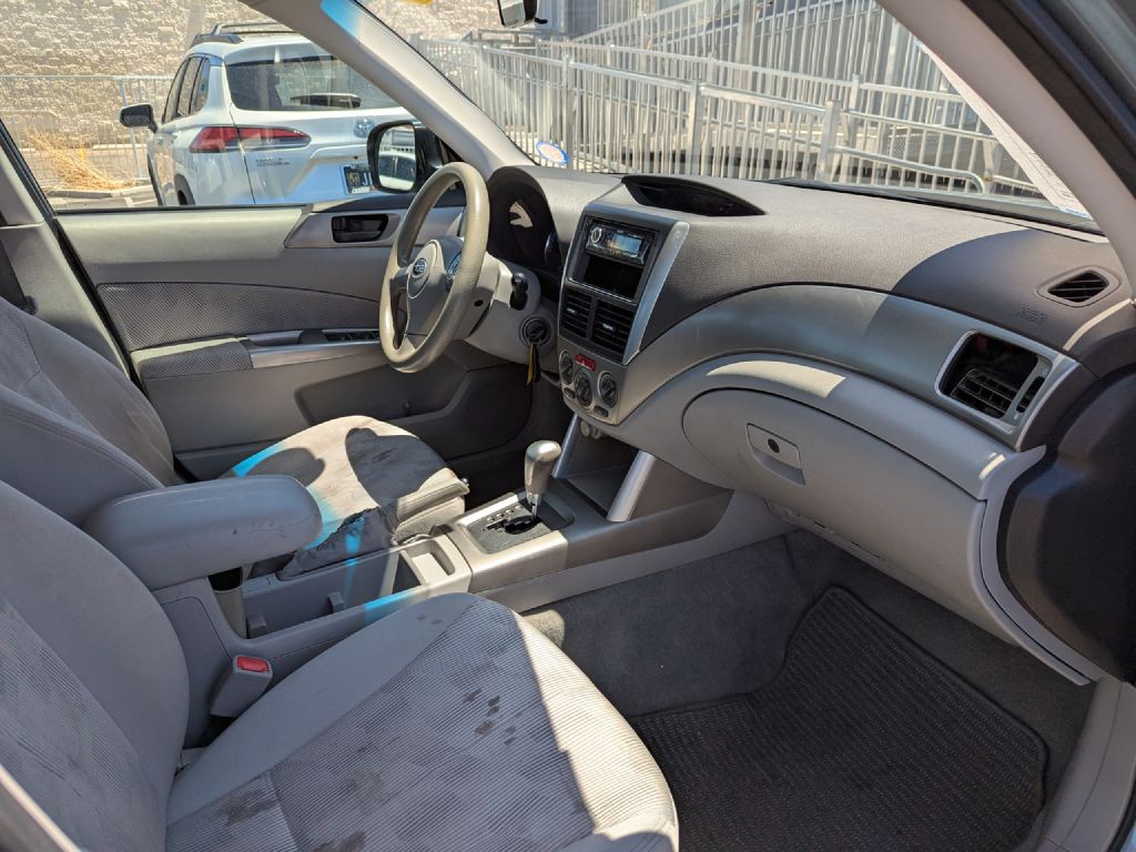 2009 Subaru Forester Image 12
