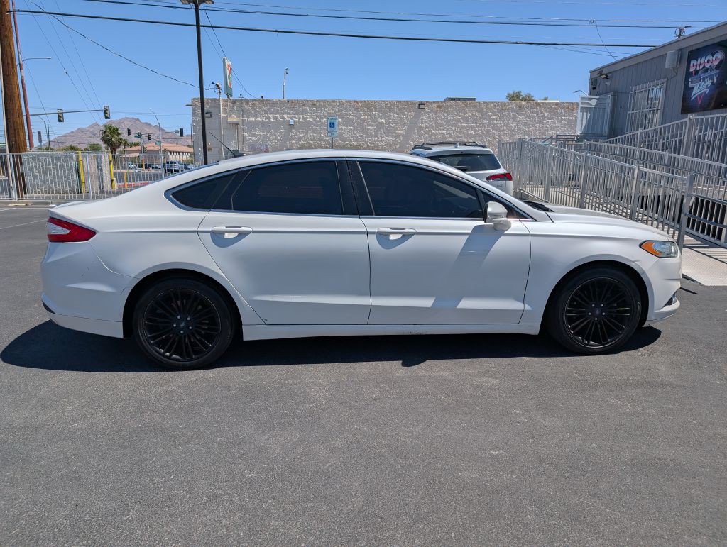 2016 Ford Fusion Image 3