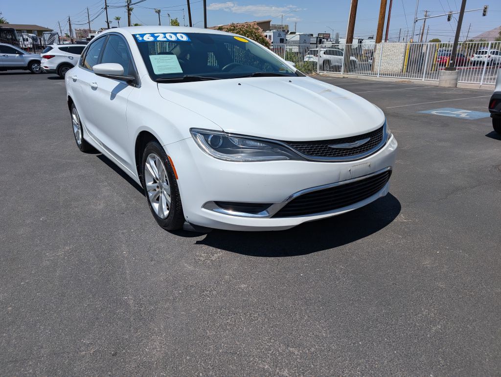 2015 Chrysler 200 Image 5