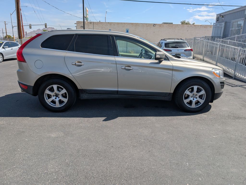 2011 Volvo XC60 Image 3