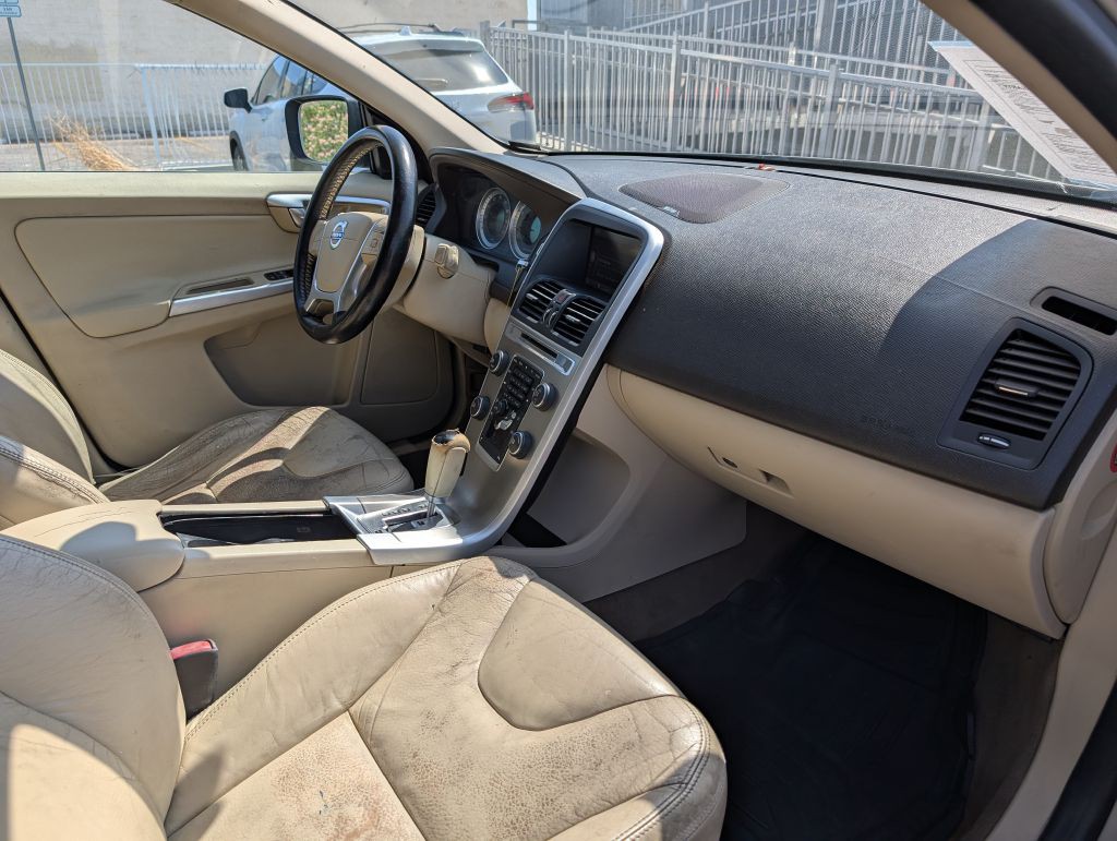 2011 Volvo XC60 Image 7