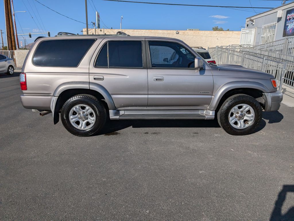 2002 Toyota 4Runner Image 3