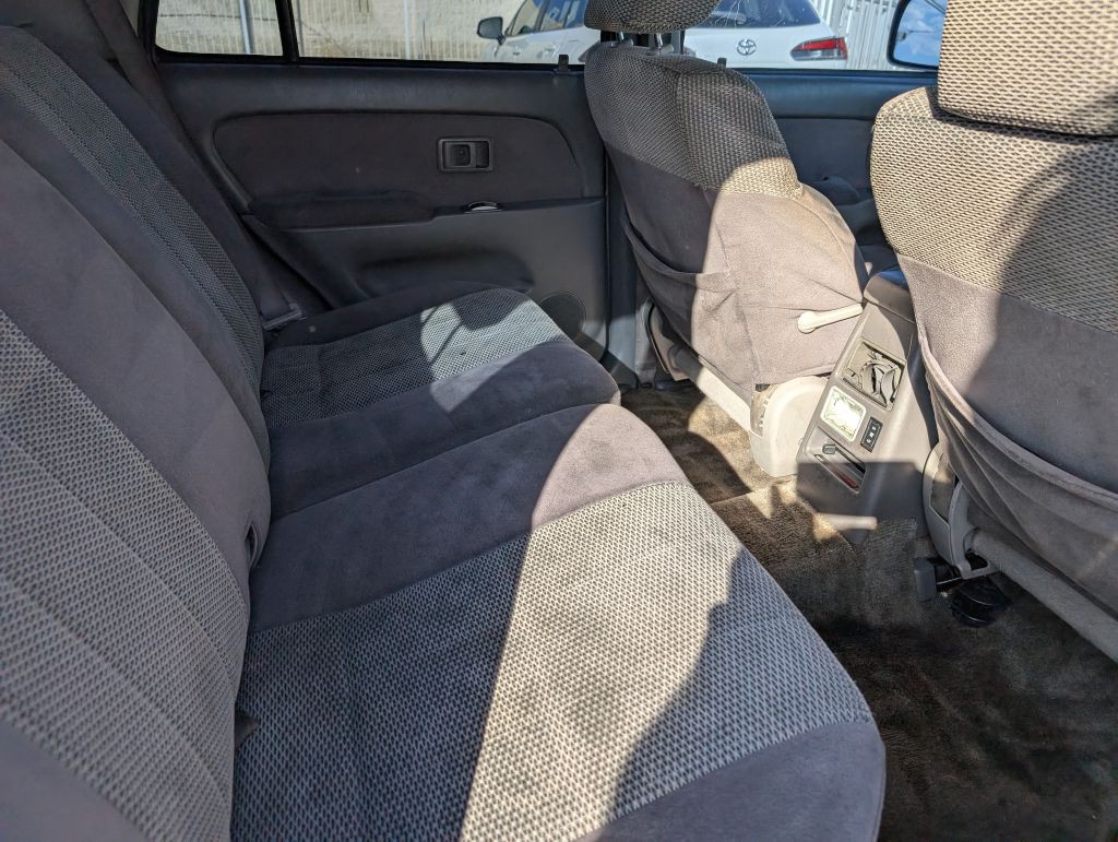 2002 Toyota 4Runner Image 9