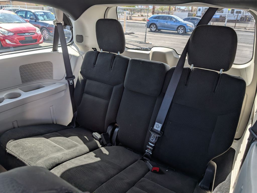 2015 Dodge Grand Caravan Image 11