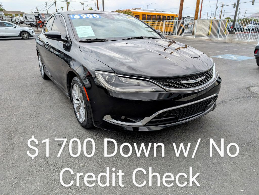 2015 Chrysler 200 Image 1